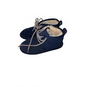 UGG Boys Neumel NAVY Suede Lace Up Ankle‎  Boots Size 3